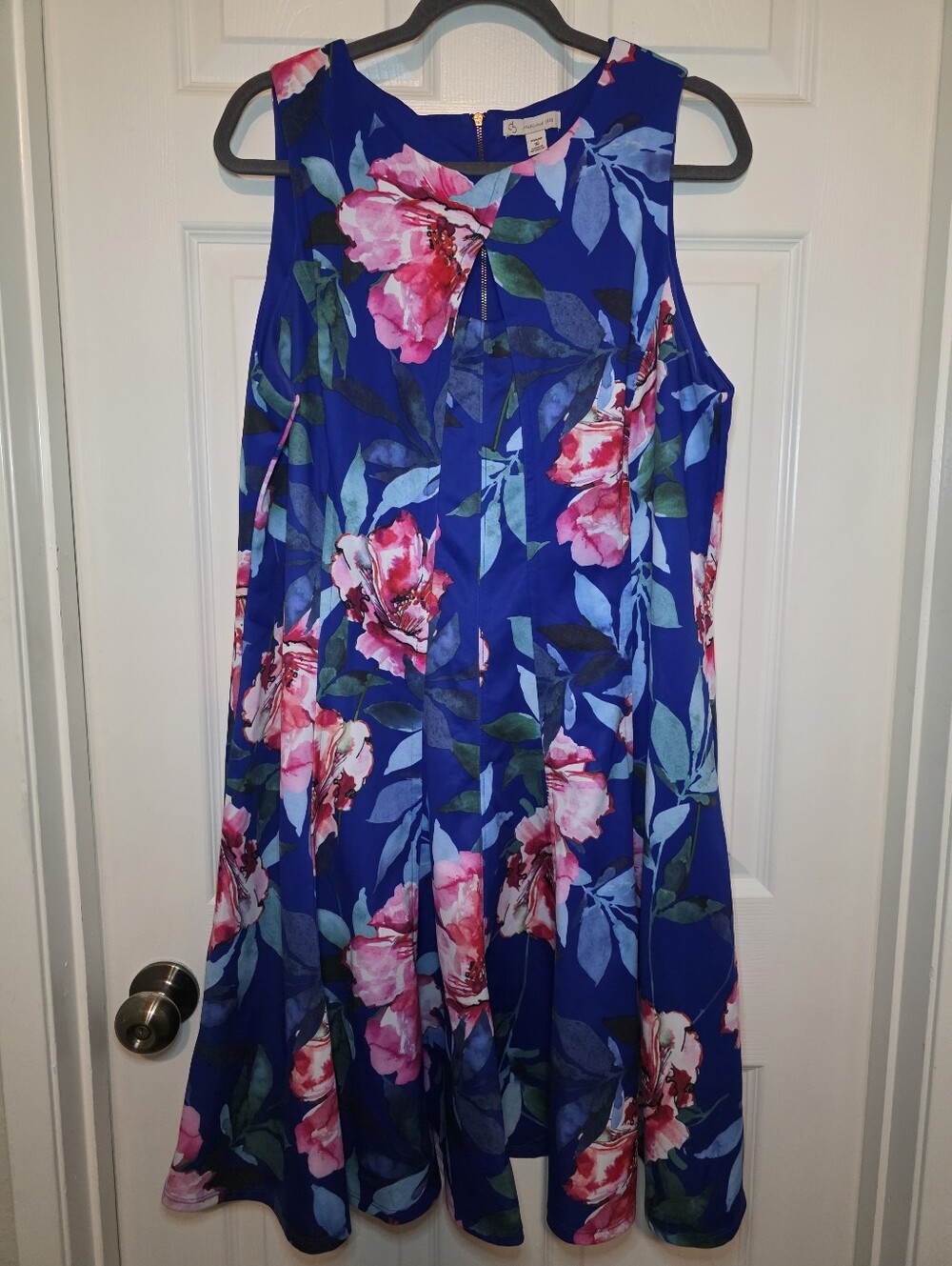 CB Dressbarn Bright Colored Blue Floral Dress Size 16